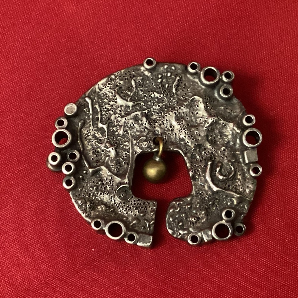 Silver tone brutalist Guy Vidal brooch